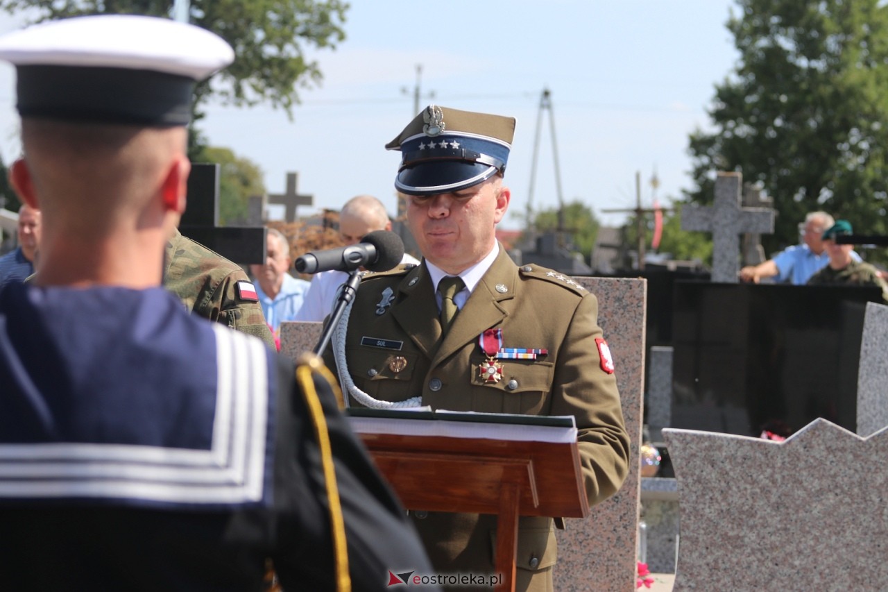Uroczystości w hołdzie marynarzom i ułanom poległym na ziemi rzekuńskiej [18.08.2024] - zdjęcie #43 - eOstroleka.pl