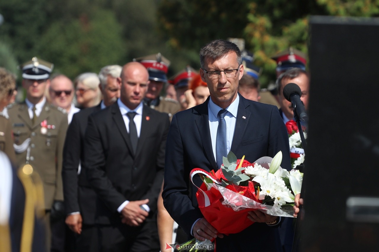 Uroczystości w hołdzie marynarzom i ułanom poległym na ziemi rzekuńskiej [18.08.2024] - zdjęcie #36 - eOstroleka.pl