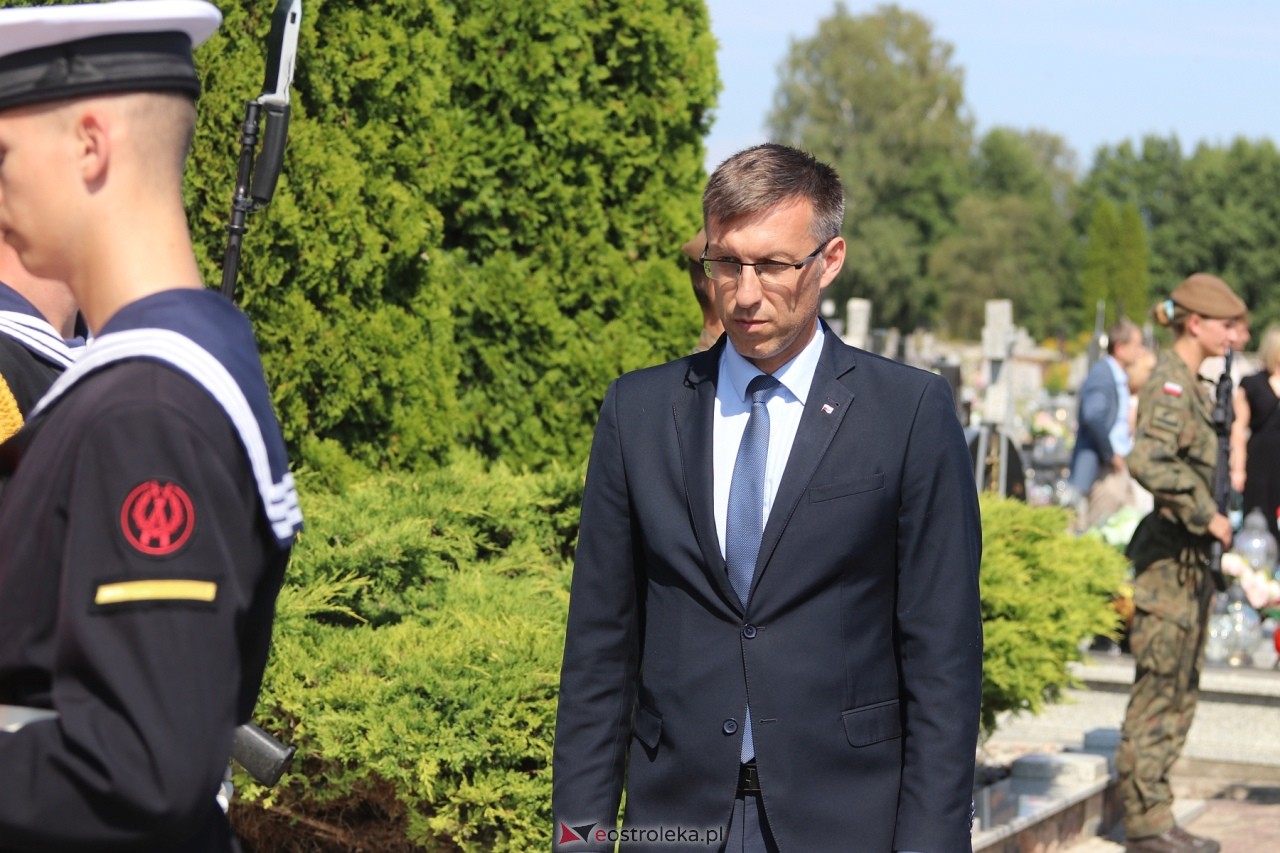 Uroczystości w hołdzie marynarzom i ułanom poległym na ziemi rzekuńskiej [18.08.2024] - zdjęcie #33 - eOstroleka.pl