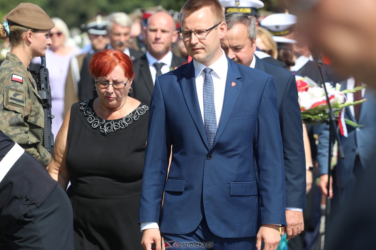 Uroczystości w hołdzie marynarzom i ułanom poległym na ziemi rzekuńskiej [18.08.2024] - zdjęcie #27 - eOstroleka.pl