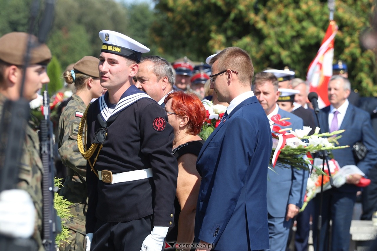Uroczystości w hołdzie marynarzom i ułanom poległym na ziemi rzekuńskiej [18.08.2024] - zdjęcie #26 - eOstroleka.pl