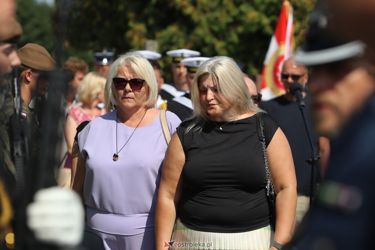 Uroczystości w hołdzie marynarzom i ułanom poległym na ziemi rzekuńskiej [18.08.2024] - zdjęcie #8 - eOstroleka.pl