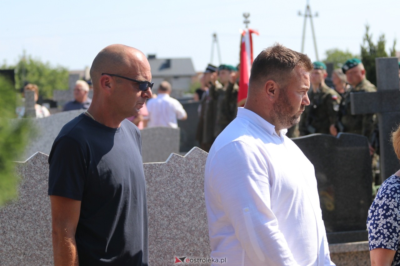 Uroczystości w hołdzie marynarzom i ułanom poległym na ziemi rzekuńskiej [18.08.2024] - zdjęcie #7 - eOstroleka.pl