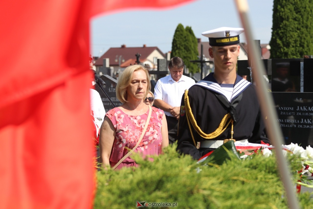 Uroczystości w hołdzie marynarzom i ułanom poległym na ziemi rzekuńskiej [18.08.2024] - zdjęcie #5 - eOstroleka.pl