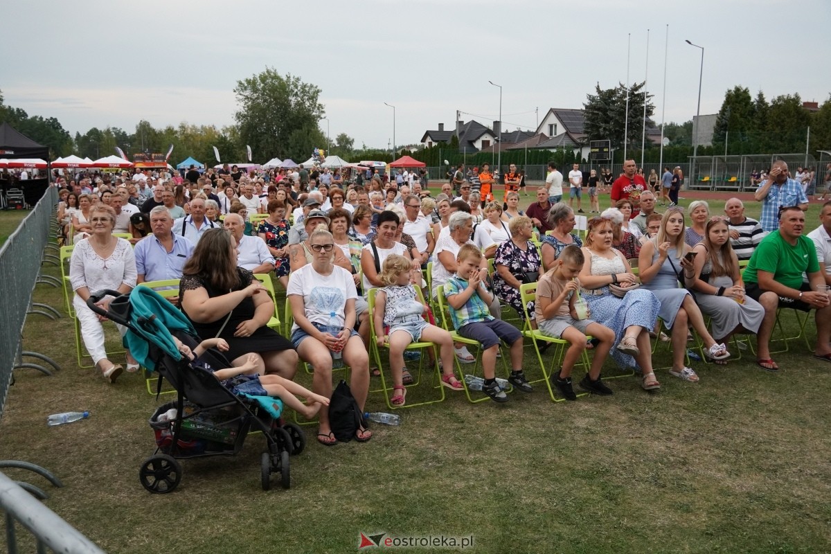 Kurpiowskie Dożynki w Lelisie - Patrycja Runo i Miły Pan [18.08.2024] - zdjęcie #182 - eOstroleka.pl