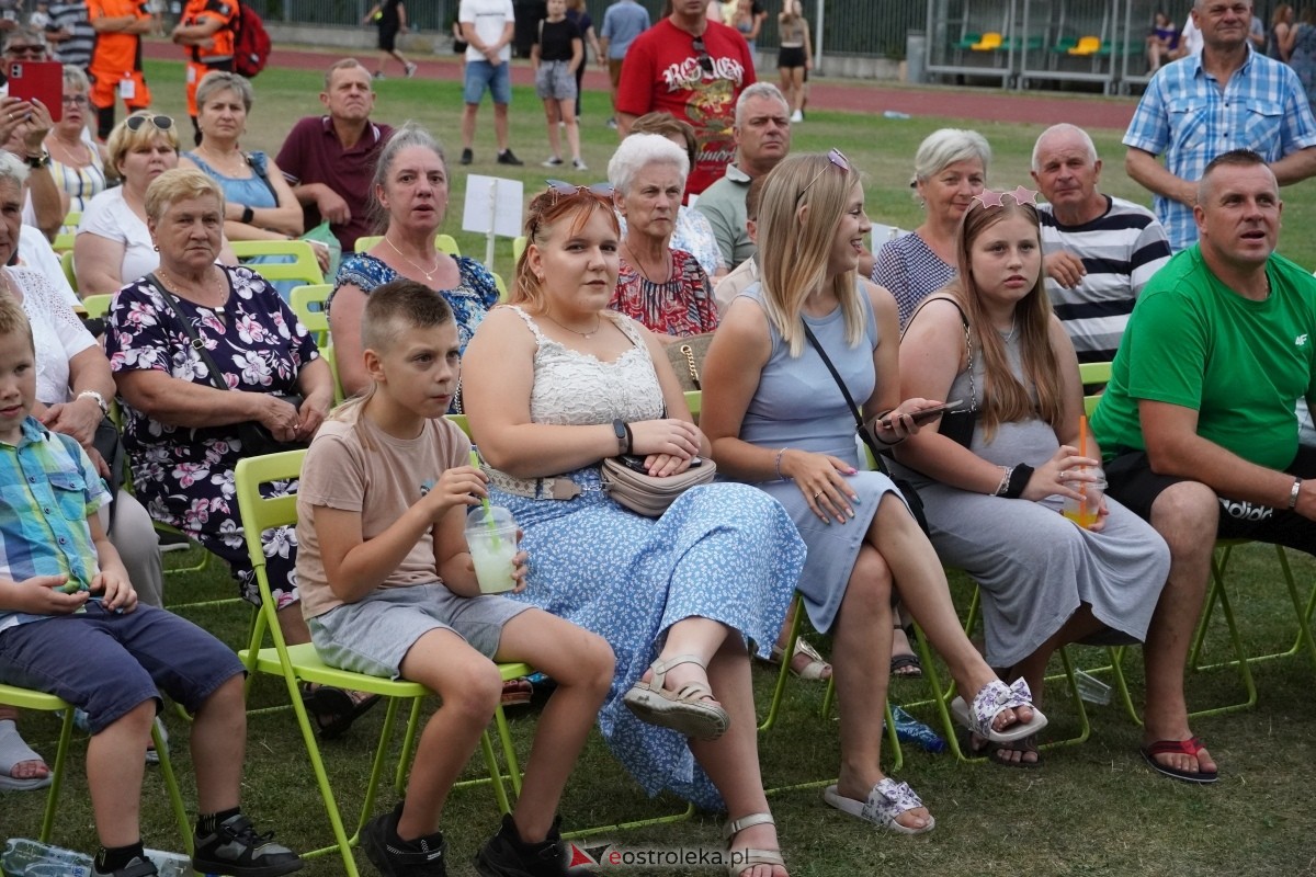 Kurpiowskie Dożynki w Lelisie - Patrycja Runo i Miły Pan [18.08.2024] - zdjęcie #180 - eOstroleka.pl