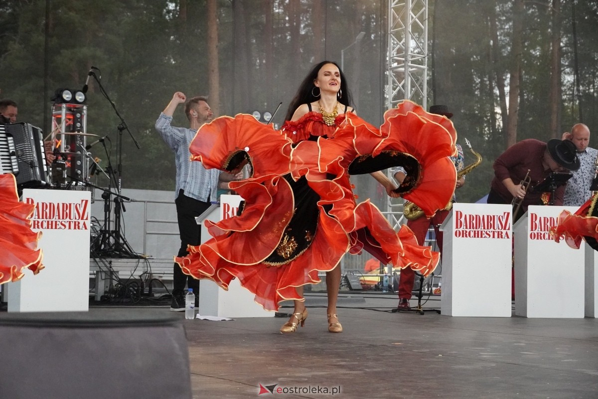 Kurpiowskie Dożynki w Lelisie - Patrycja Runo i Miły Pan [18.08.2024] - zdjęcie #177 - eOstroleka.pl