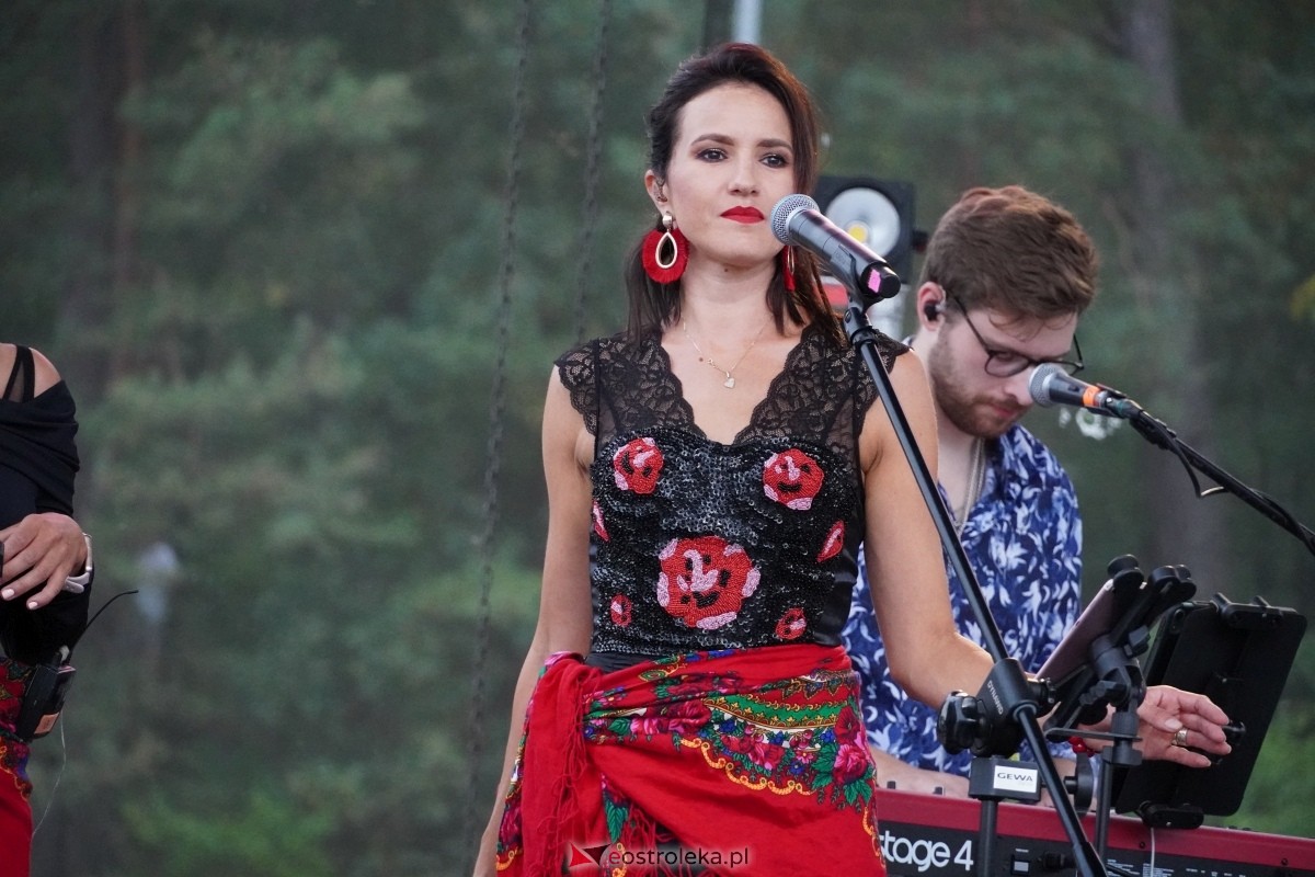 Kurpiowskie Dożynki w Lelisie - Patrycja Runo i Miły Pan [18.08.2024] - zdjęcie #171 - eOstroleka.pl