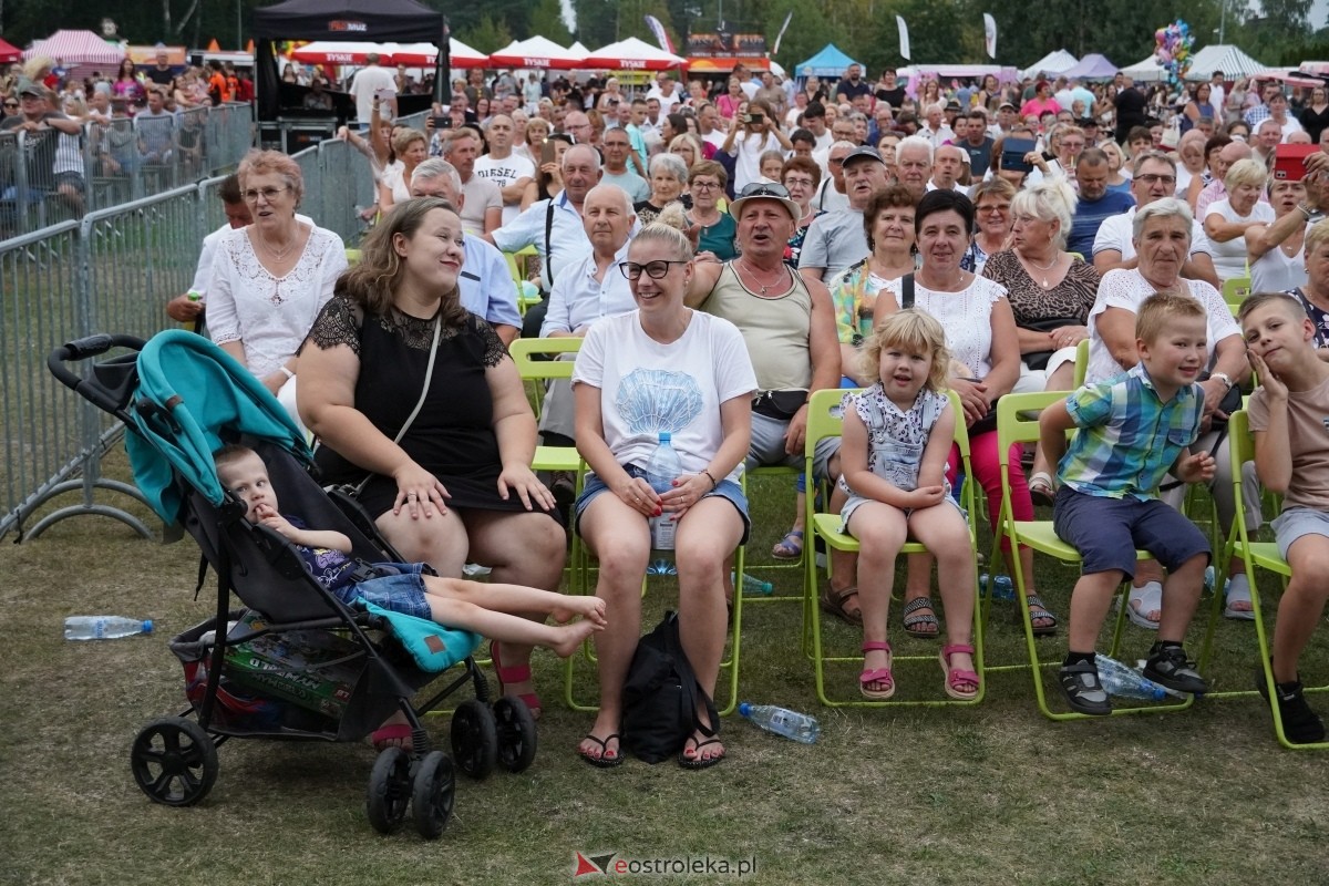 Kurpiowskie Dożynki w Lelisie - Patrycja Runo i Miły Pan [18.08.2024] - zdjęcie #169 - eOstroleka.pl