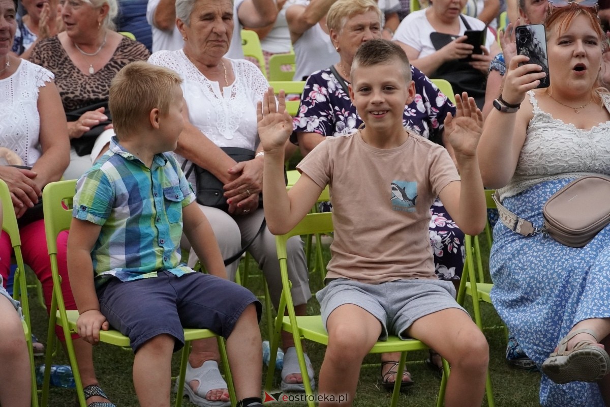 Kurpiowskie Dożynki w Lelisie - Patrycja Runo i Miły Pan [18.08.2024] - zdjęcie #167 - eOstroleka.pl