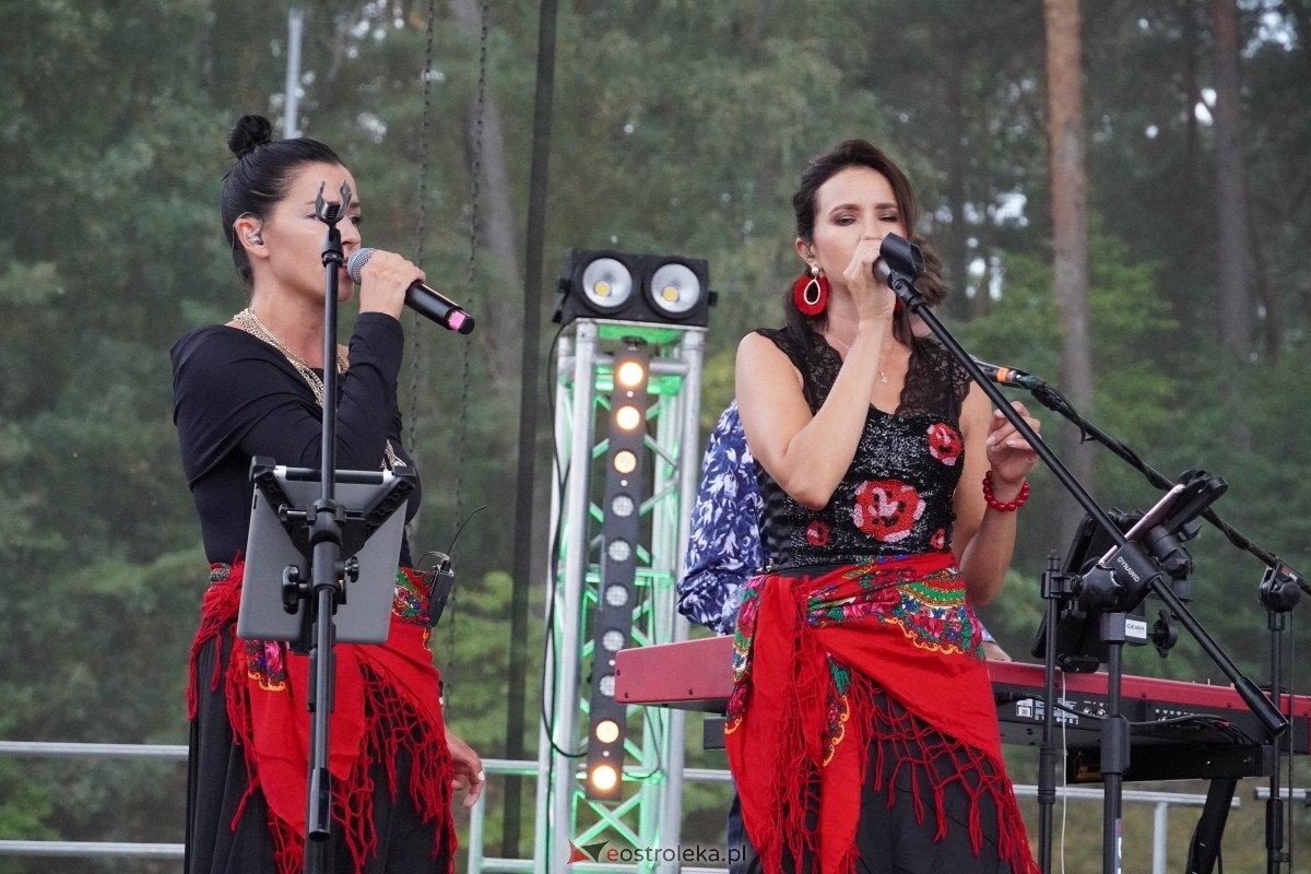 Kurpiowskie Dożynki w Lelisie - Patrycja Runo i Miły Pan [18.08.2024] - zdjęcie #147 - eOstroleka.pl