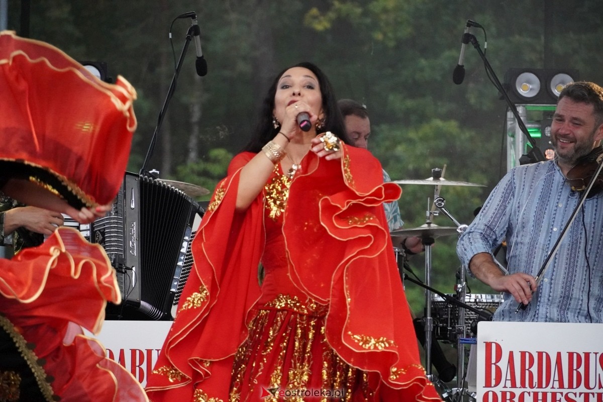 Kurpiowskie Dożynki w Lelisie - Patrycja Runo i Miły Pan [18.08.2024] - zdjęcie #141 - eOstroleka.pl