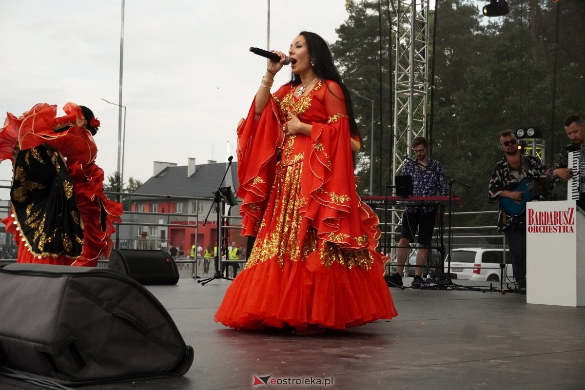 Kurpiowskie Dożynki w Lelisie - Patrycja Runo i Miły Pan [18.08.2024] - zdjęcie #138 - eOstroleka.pl