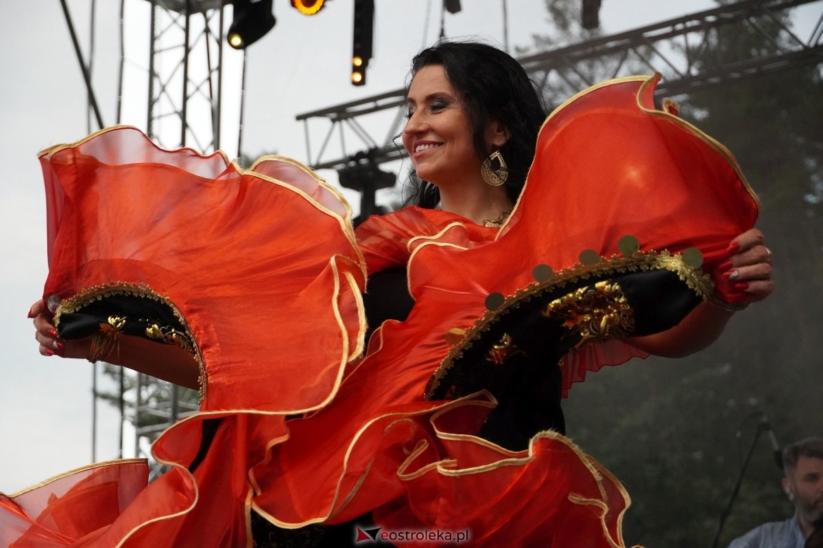 Kurpiowskie Dożynki w Lelisie - Patrycja Runo i Miły Pan [18.08.2024] - zdjęcie #135 - eOstroleka.pl