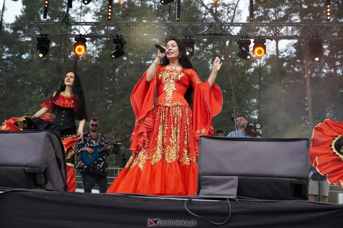 Kurpiowskie Dożynki w Lelisie - Patrycja Runo i Miły Pan [18.08.2024] - zdjęcie #131 - eOstroleka.pl