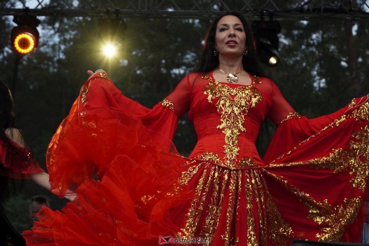 Kurpiowskie Dożynki w Lelisie - Patrycja Runo i Miły Pan [18.08.2024] - zdjęcie #130 - eOstroleka.pl