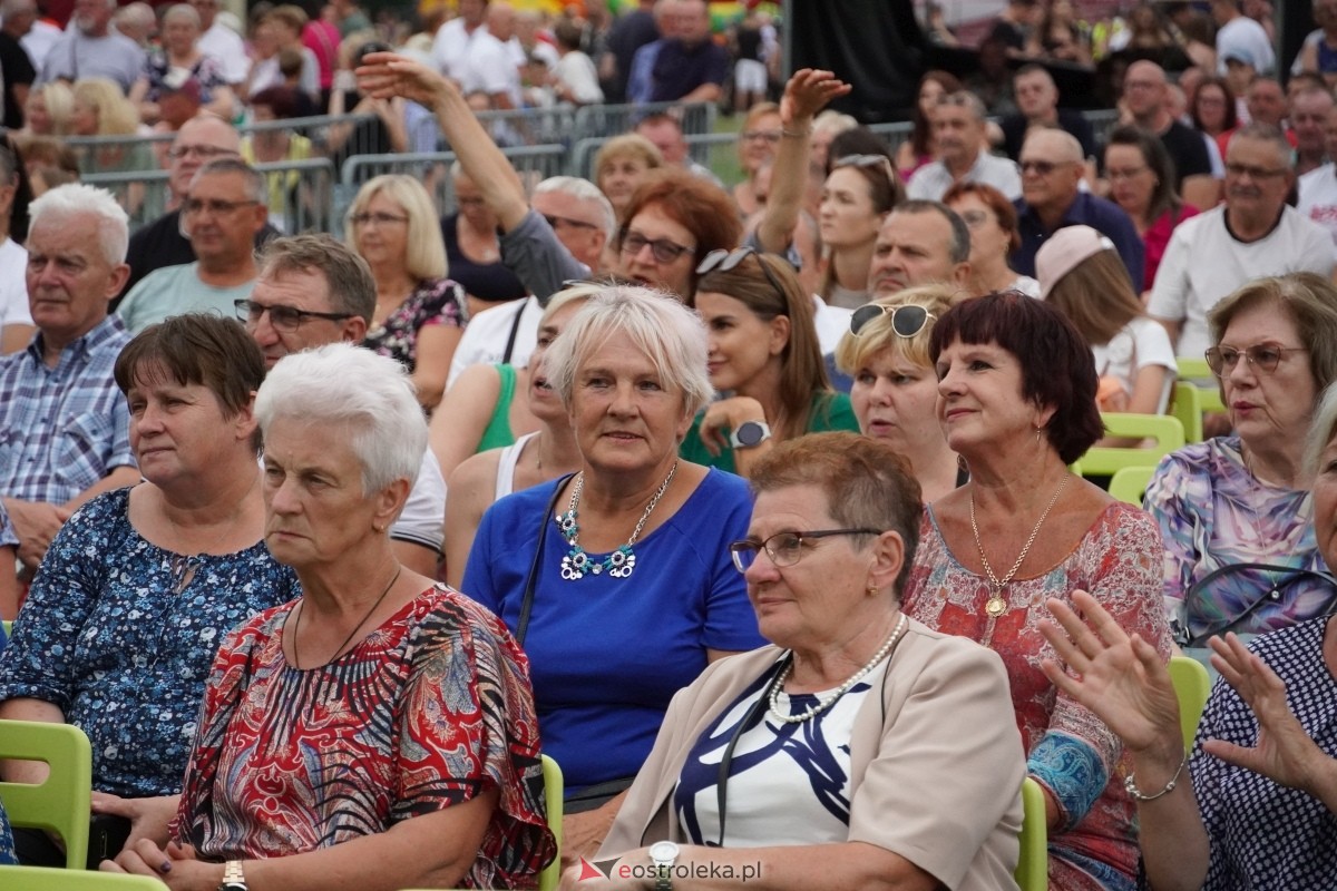 Kurpiowskie Dożynki w Lelisie - Patrycja Runo i Miły Pan [18.08.2024] - zdjęcie #119 - eOstroleka.pl