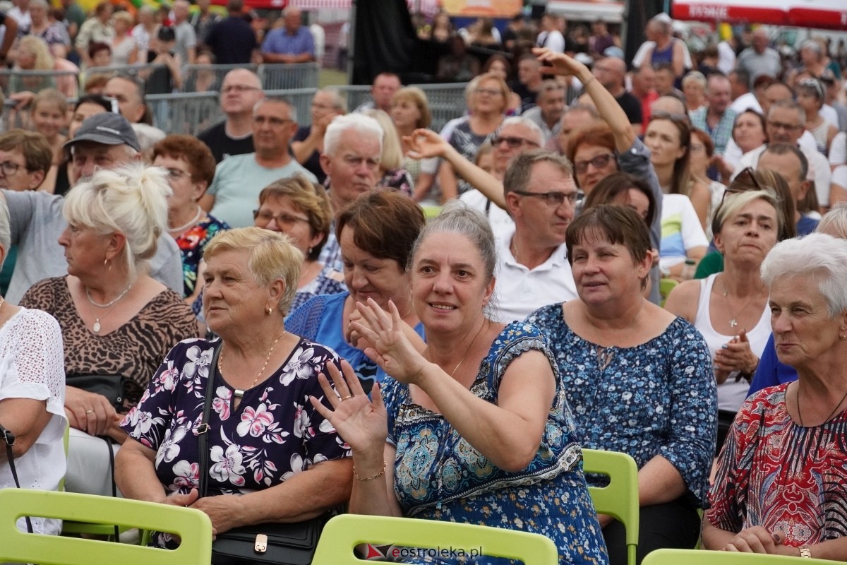 Kurpiowskie Dożynki w Lelisie - Patrycja Runo i Miły Pan [18.08.2024] - zdjęcie #115 - eOstroleka.pl