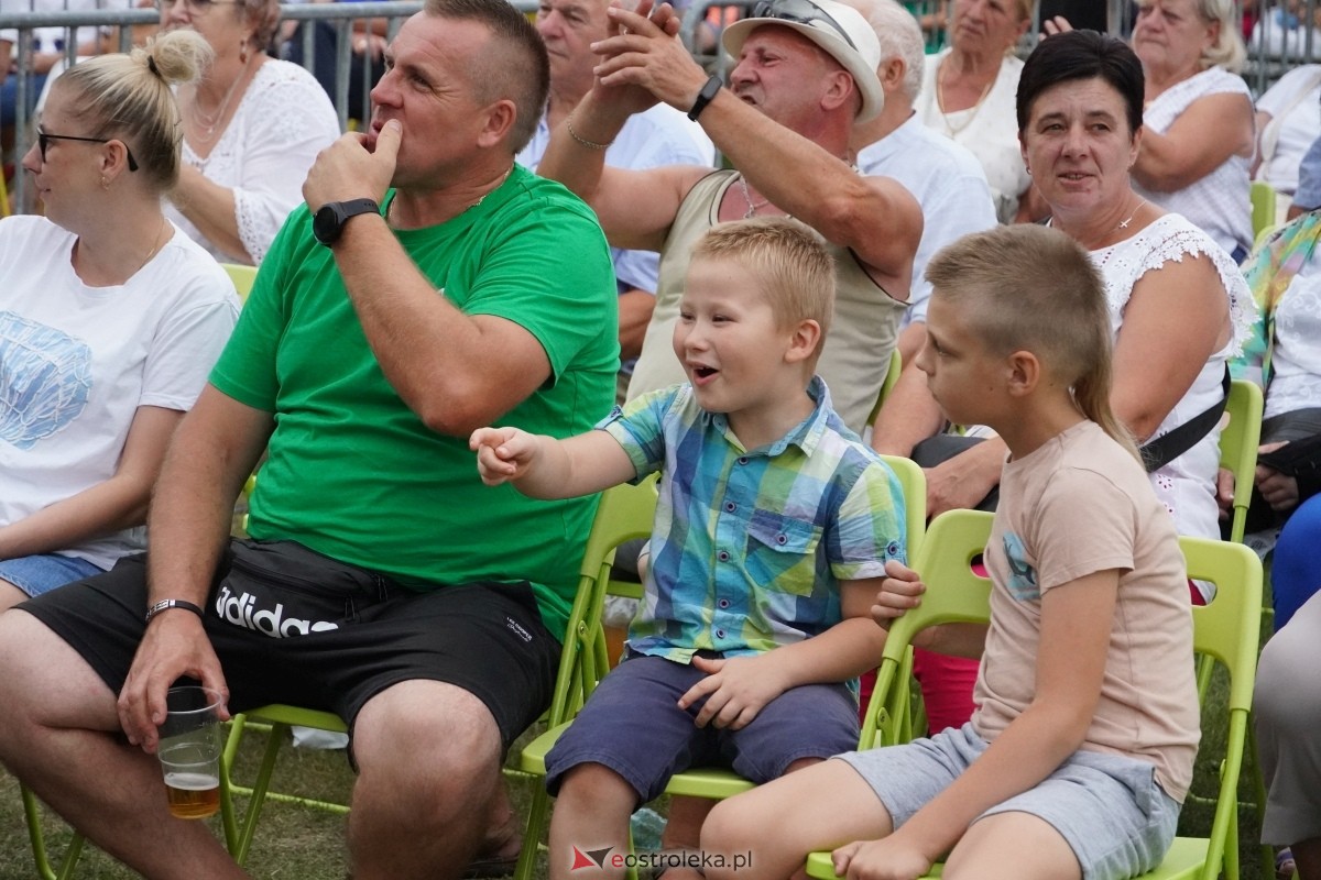 Kurpiowskie Dożynki w Lelisie - Patrycja Runo i Miły Pan [18.08.2024] - zdjęcie #113 - eOstroleka.pl