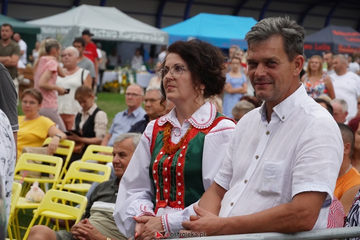 Kurpiowskie Dożynki w Lelisie - Patrycja Runo i Miły Pan [18.08.2024] - zdjęcie #112 - eOstroleka.pl
