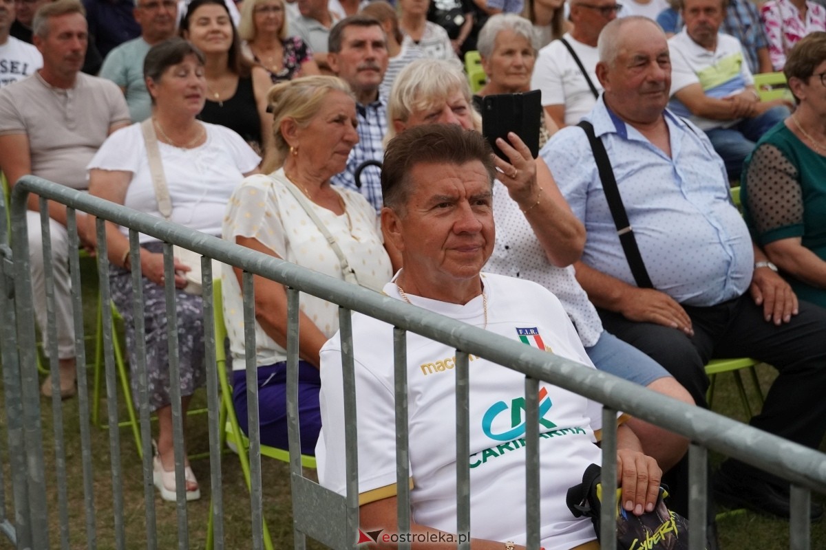 Kurpiowskie Dożynki w Lelisie - Patrycja Runo i Miły Pan [18.08.2024] - zdjęcie #110 - eOstroleka.pl