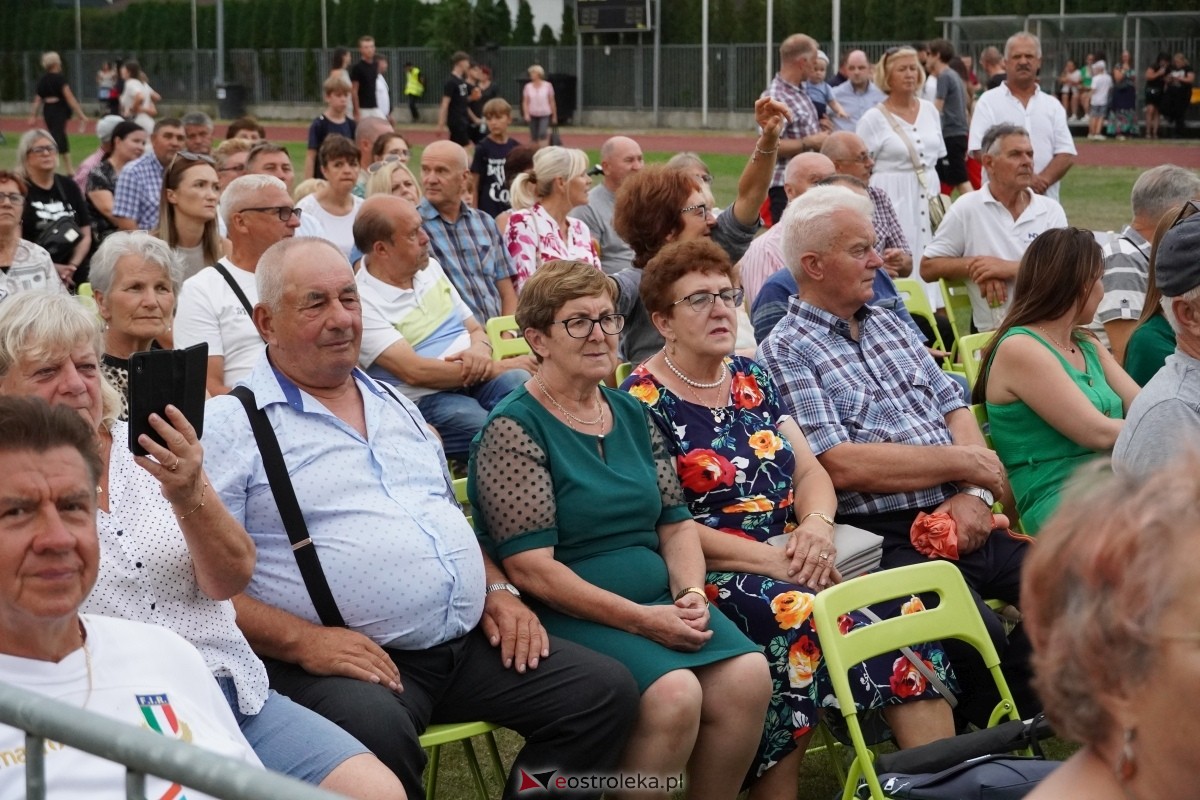 Kurpiowskie Dożynki w Lelisie - Patrycja Runo i Miły Pan [18.08.2024] - zdjęcie #109 - eOstroleka.pl