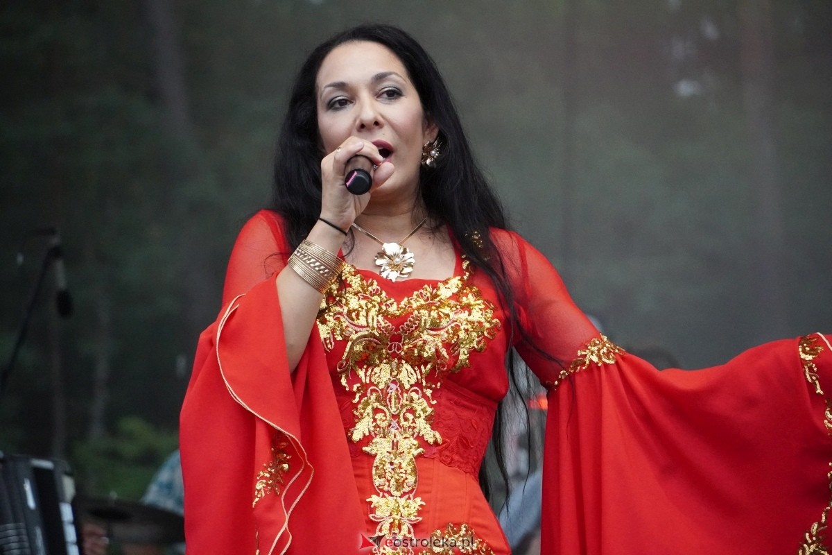 Kurpiowskie Dożynki w Lelisie - Patrycja Runo i Miły Pan [18.08.2024] - zdjęcie #93 - eOstroleka.pl