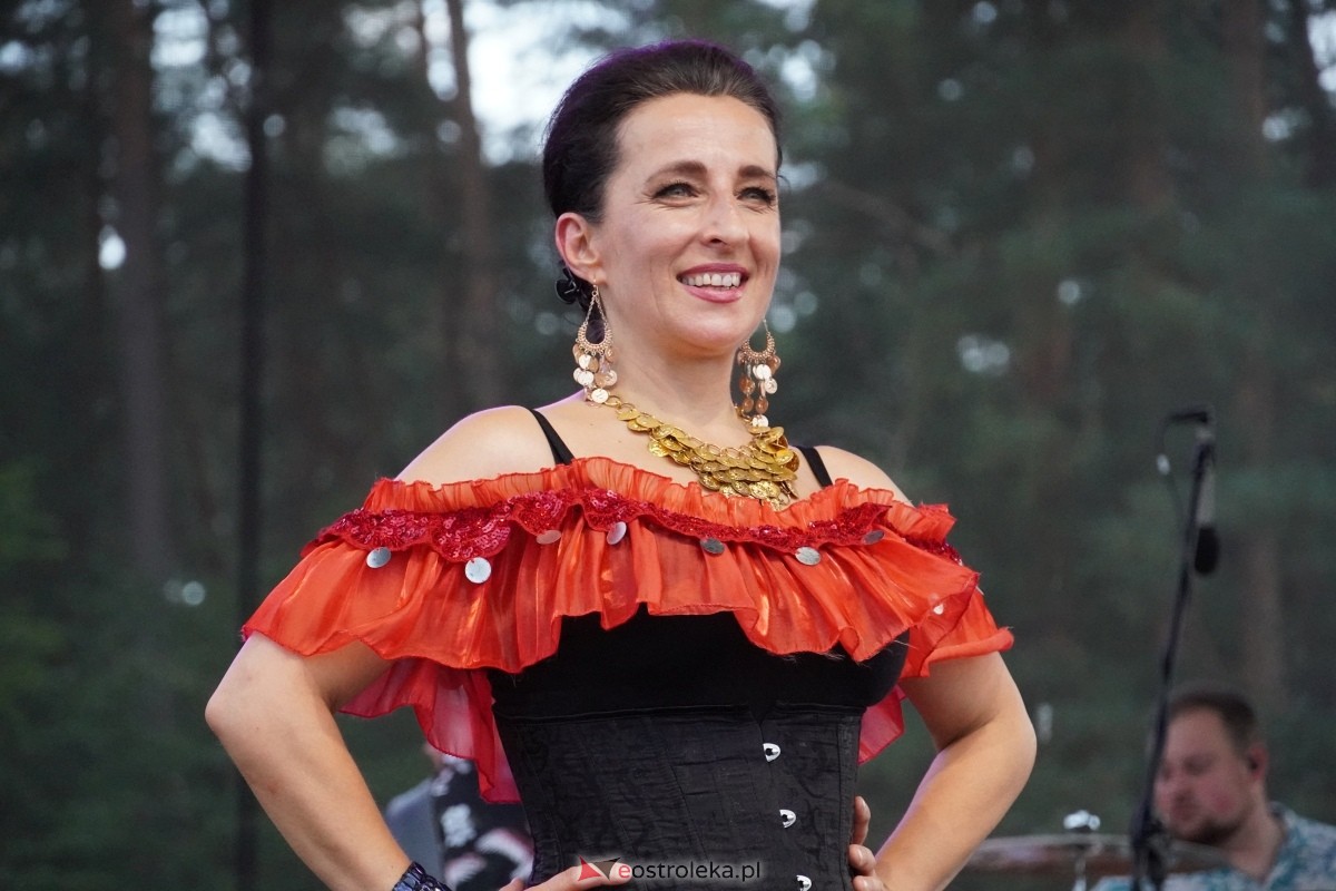 Kurpiowskie Dożynki w Lelisie - Patrycja Runo i Miły Pan [18.08.2024] - zdjęcie #81 - eOstroleka.pl