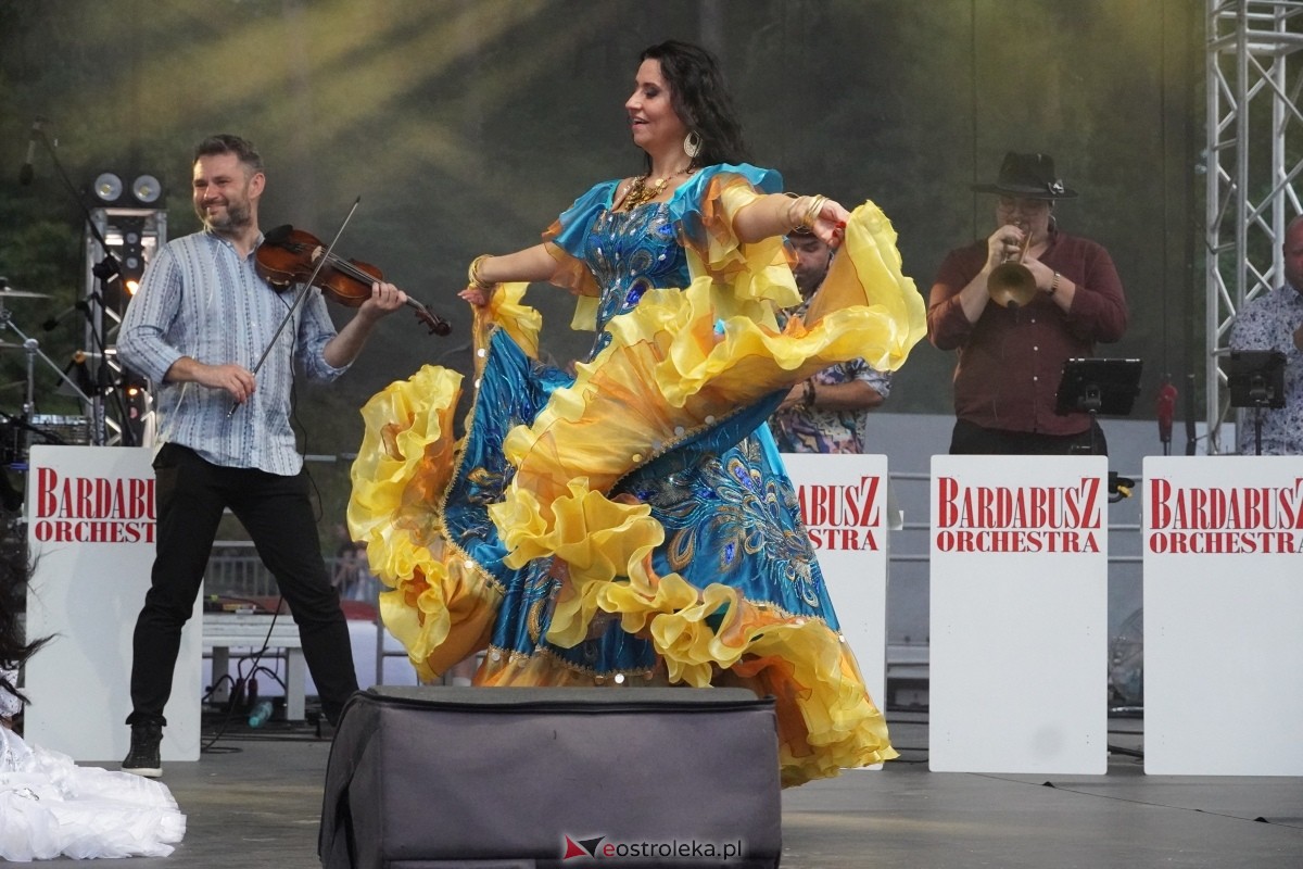 Kurpiowskie Dożynki w Lelisie - Patrycja Runo i Miły Pan [18.08.2024] - zdjęcie #75 - eOstroleka.pl