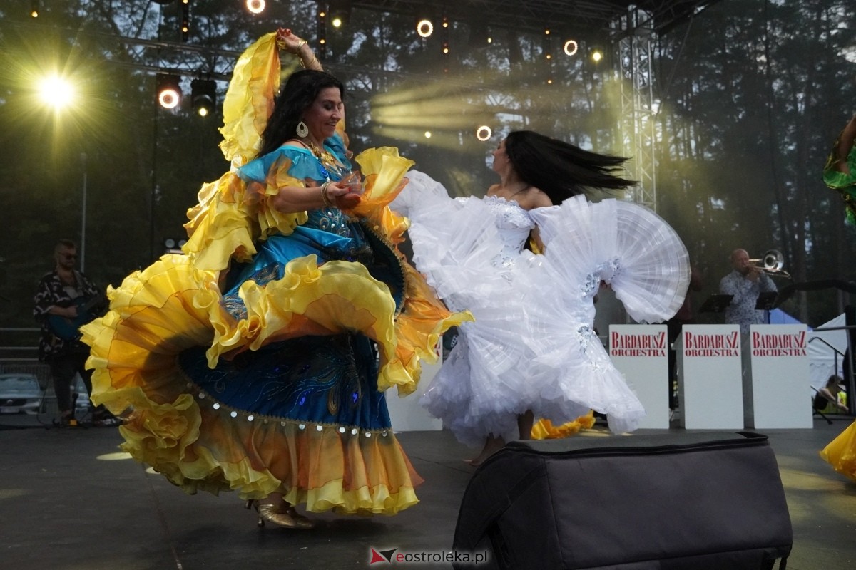 Kurpiowskie Dożynki w Lelisie - Patrycja Runo i Miły Pan [18.08.2024] - zdjęcie #63 - eOstroleka.pl