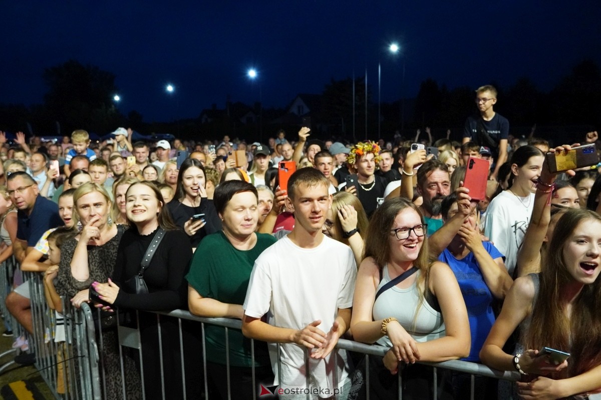 Kurpiowskie Dożynki w Lelisie - Patrycja Runo i Miły Pan [18.08.2024] - zdjęcie #64 - eOstroleka.pl