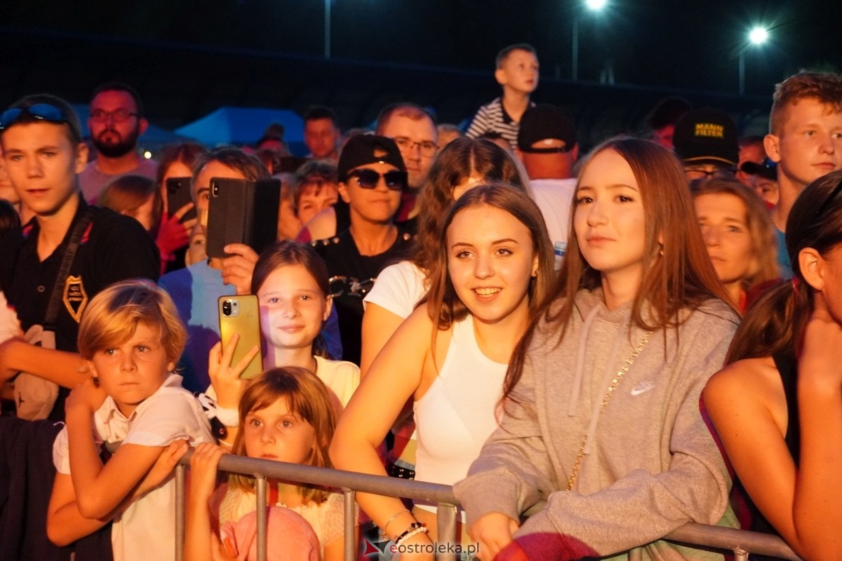 Kurpiowskie Dożynki w Lelisie - Patrycja Runo i Miły Pan [18.08.2024] - zdjęcie #29 - eOstroleka.pl