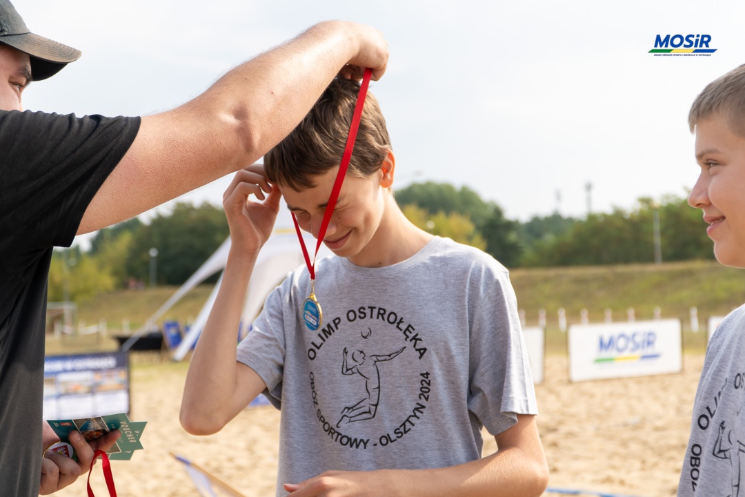 Turniej siatkówki plażowej na plaży miejskiej [18.08.2024] - zdjęcie #37 - eOstroleka.pl
