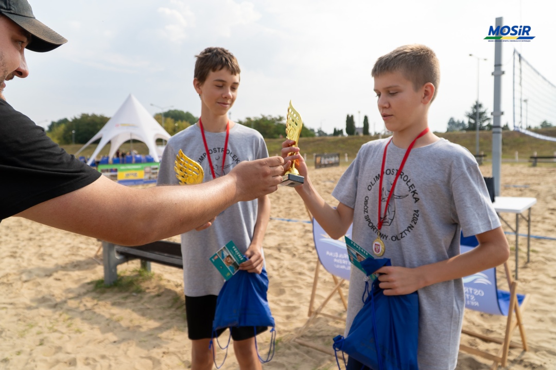 Turniej siatkówki plażowej na plaży miejskiej [18.08.2024] - zdjęcie #34 - eOstroleka.pl