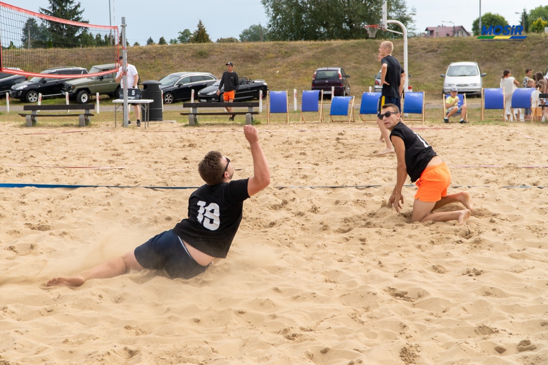 Turniej siatkówki plażowej na plaży miejskiej [18.08.2024] - zdjęcie #20 - eOstroleka.pl
