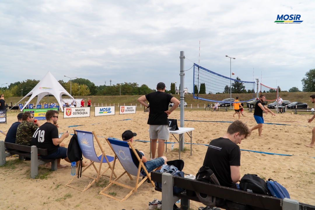 Turniej siatkówki plażowej na plaży miejskiej [18.08.2024] - zdjęcie #12 - eOstroleka.pl