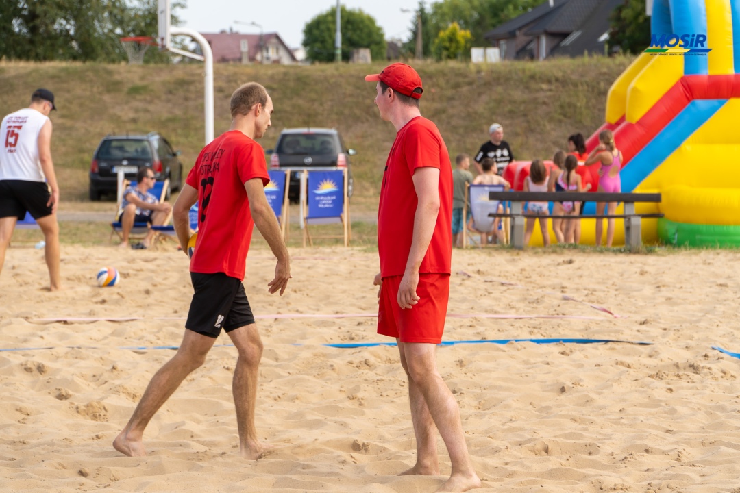 Turniej siatkówki plażowej na plaży miejskiej [18.08.2024] - zdjęcie #6 - eOstroleka.pl