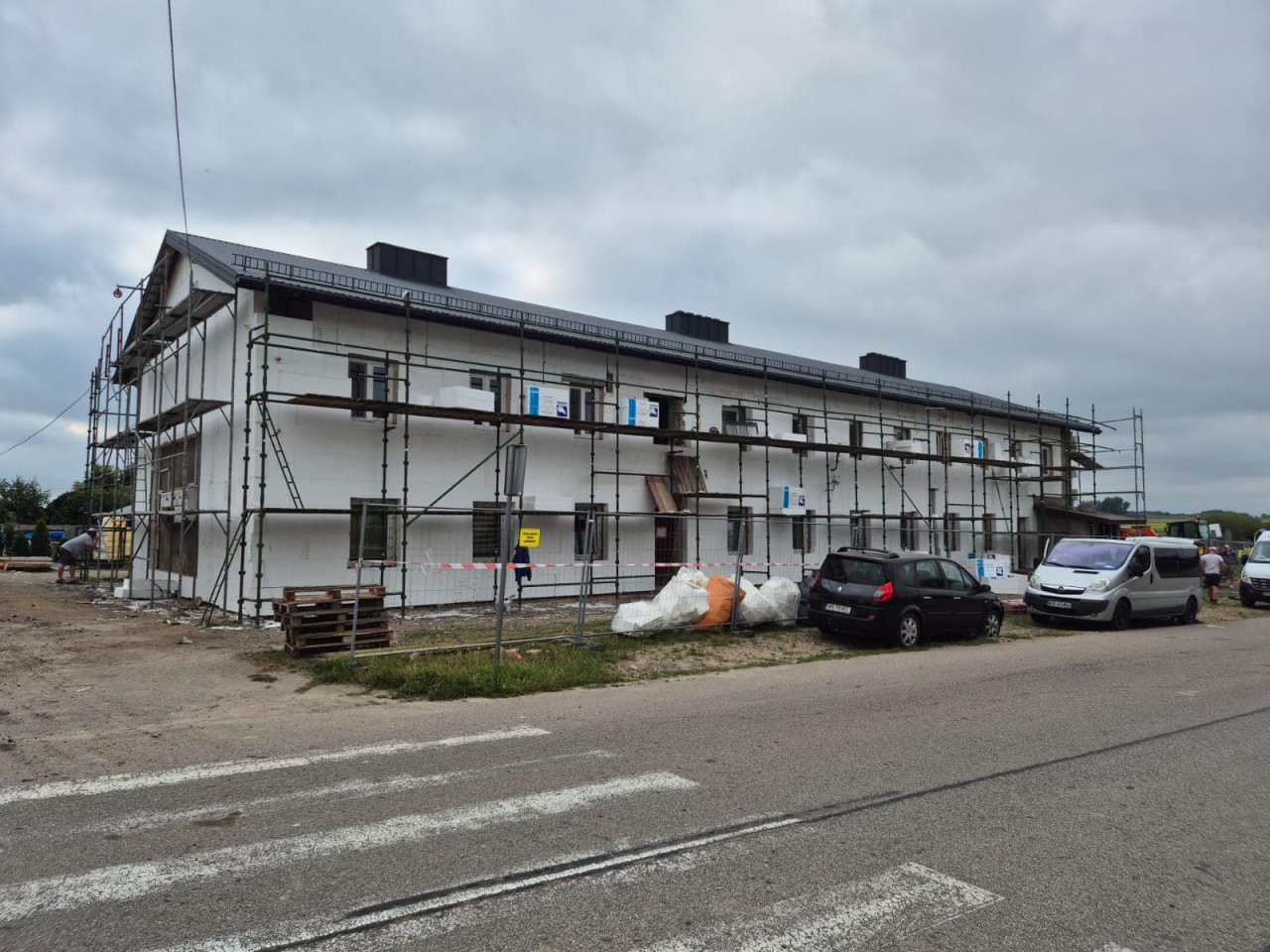 Termomodernizacja boków w Grodzisku Dużym w gminie Czerwin [22.08.2024] - zdjęcie #2 - eOstroleka.pl