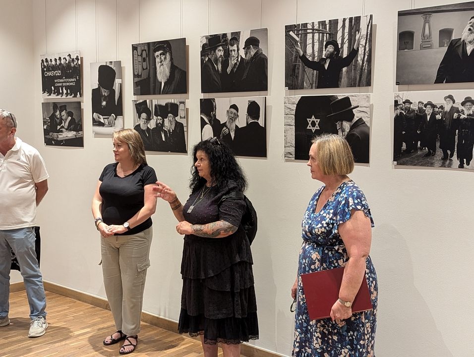 Otwarcie wystawy “Chasydzi” w Muzeum Kultury Kurpiowskiej - zdjęcie #6 - eOstroleka.pl