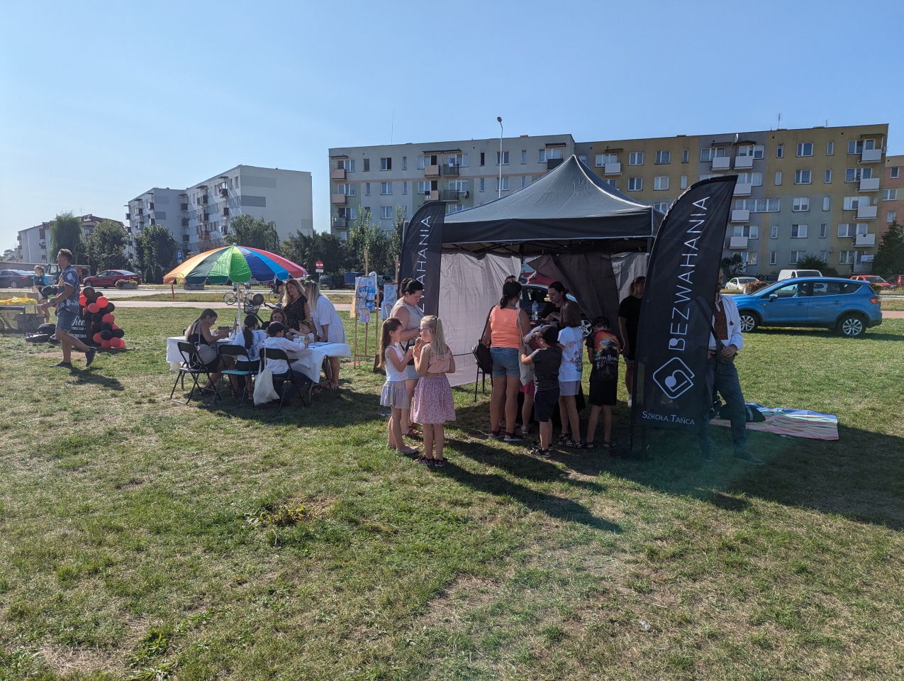 Targi zajęć pozalekcyjnych dla dzieci przy Bursztynowej [24.08.2024] - zdjęcie #16 - eOstroleka.pl