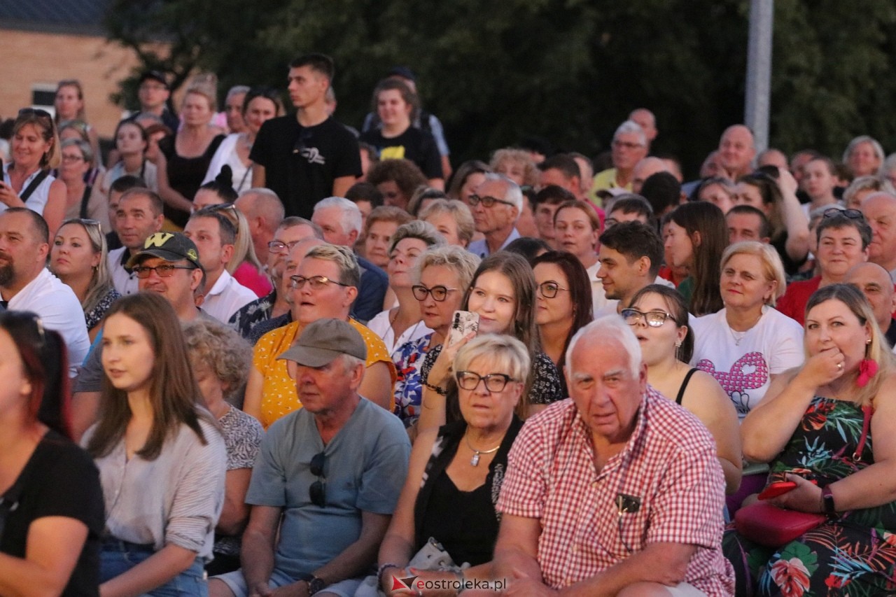 Miodobraniowa Noc Kabaretowa 2024 [24.08.2024] - zdjęcie #183 - eOstroleka.pl