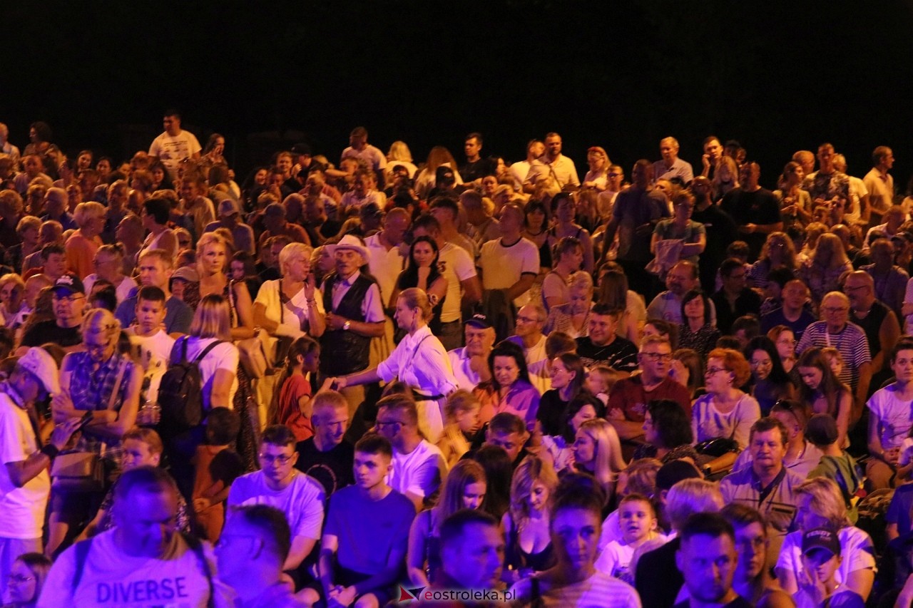 Miodobraniowa Noc Kabaretowa 2024 [24.08.2024] - zdjęcie #126 - eOstroleka.pl