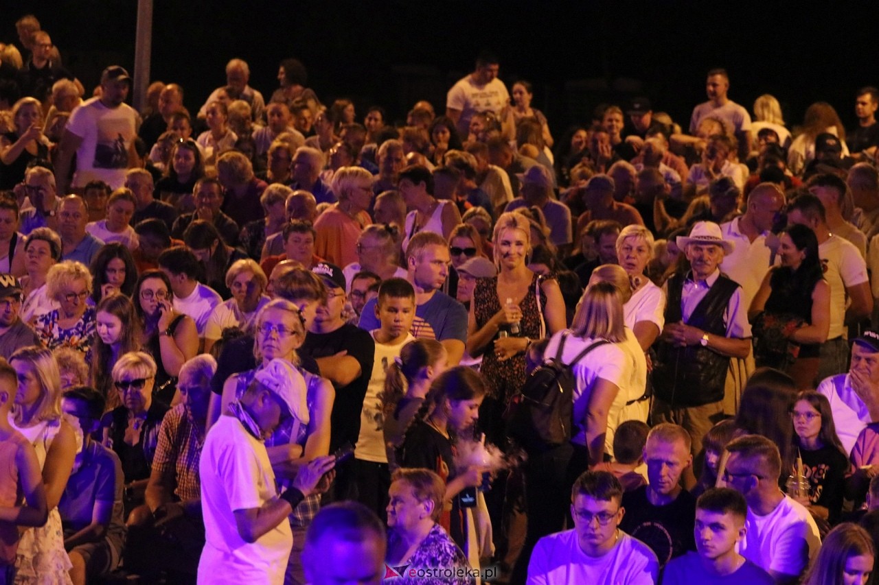 Miodobraniowa Noc Kabaretowa 2024 [24.08.2024] - zdjęcie #125 - eOstroleka.pl