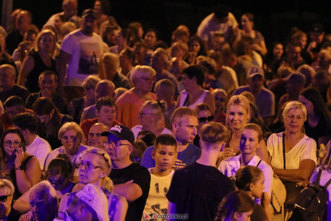 Miodobraniowa Noc Kabaretowa 2024 [24.08.2024] - zdjęcie #124 - eOstroleka.pl