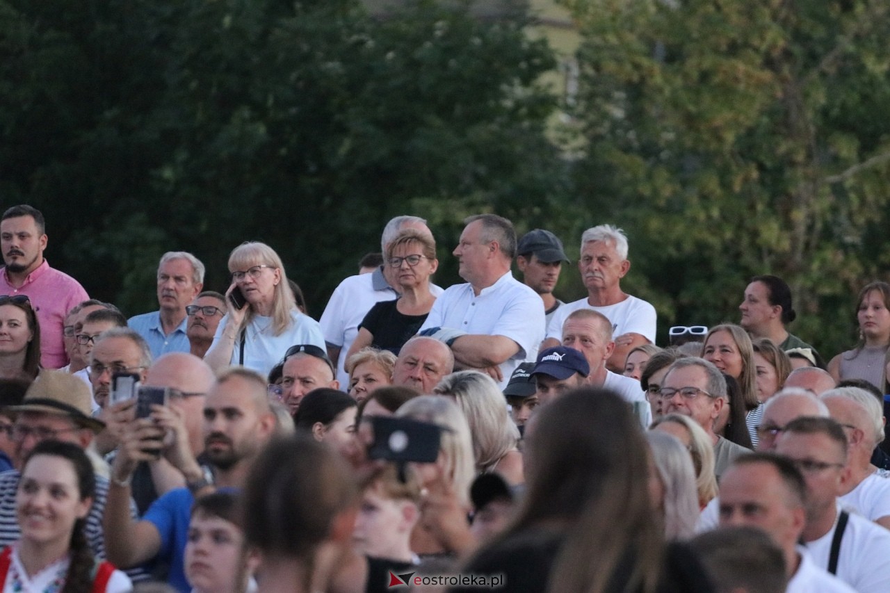 Miodobraniowa Noc Kabaretowa 2024 [24.08.2024] - zdjęcie #160 - eOstroleka.pl