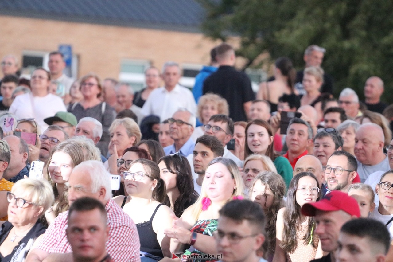 Miodobraniowa Noc Kabaretowa 2024 [24.08.2024] - zdjęcie #157 - eOstroleka.pl