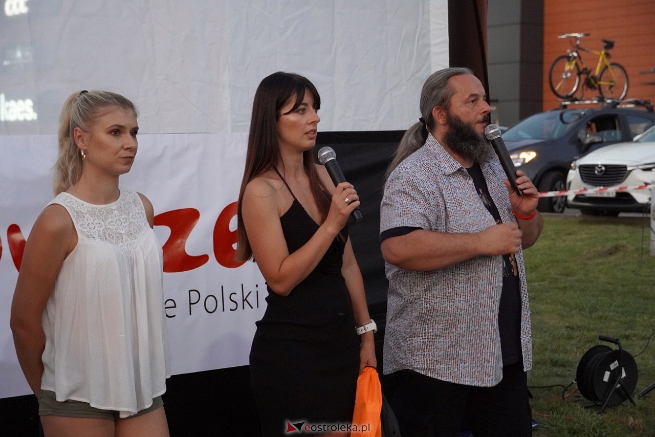 Letnie kino plenerowe w Ostrołęce. Na dużym ekranie film „Krudowie 2: Nowa Era” [24.08.2024] - zdjęcie #45 - eOstroleka.pl