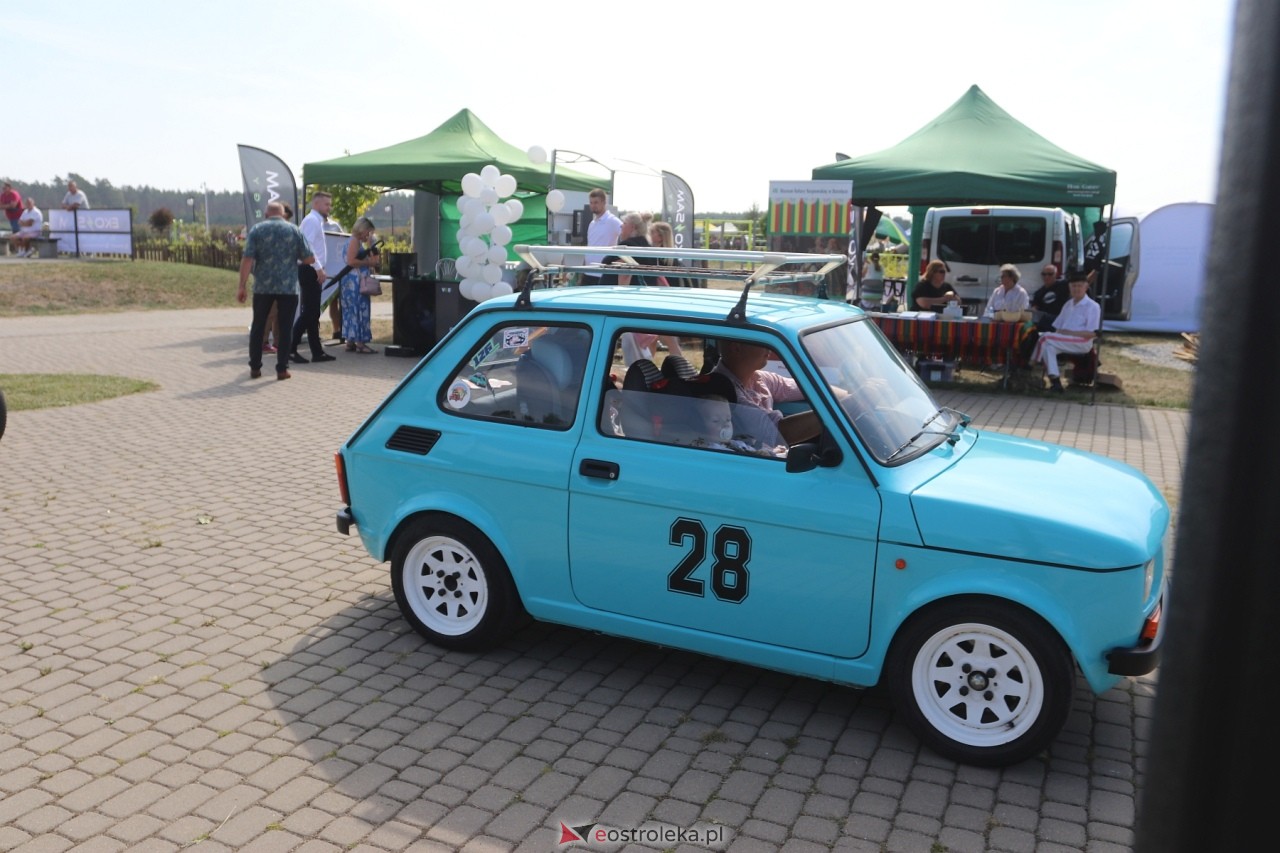 Miodobranie Kurpiowskie 2024 - zlot aut z PRL [25.08.2024] - zdjęcie #29 - eOstroleka.pl