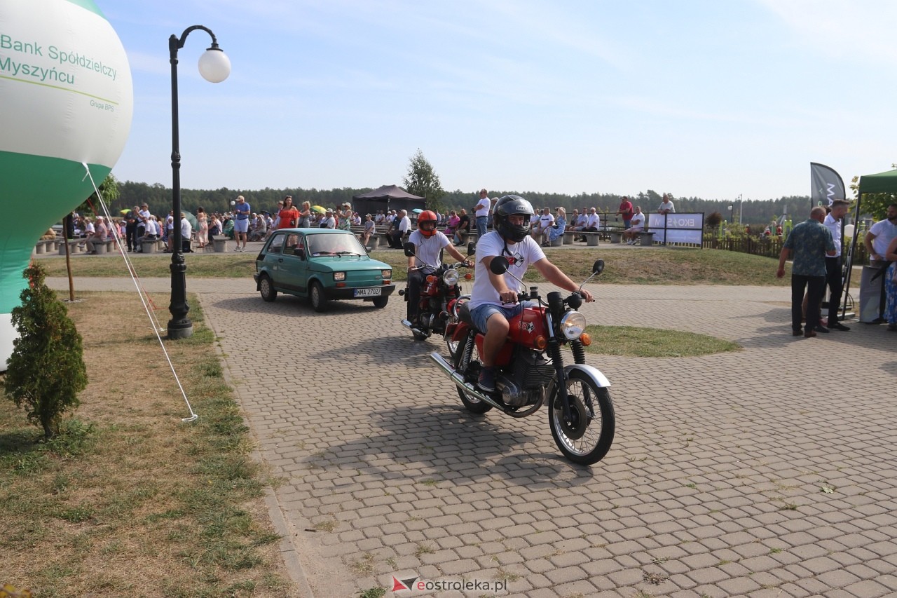 Miodobranie Kurpiowskie 2024 - zlot aut z PRL [25.08.2024] - zdjęcie #27 - eOstroleka.pl