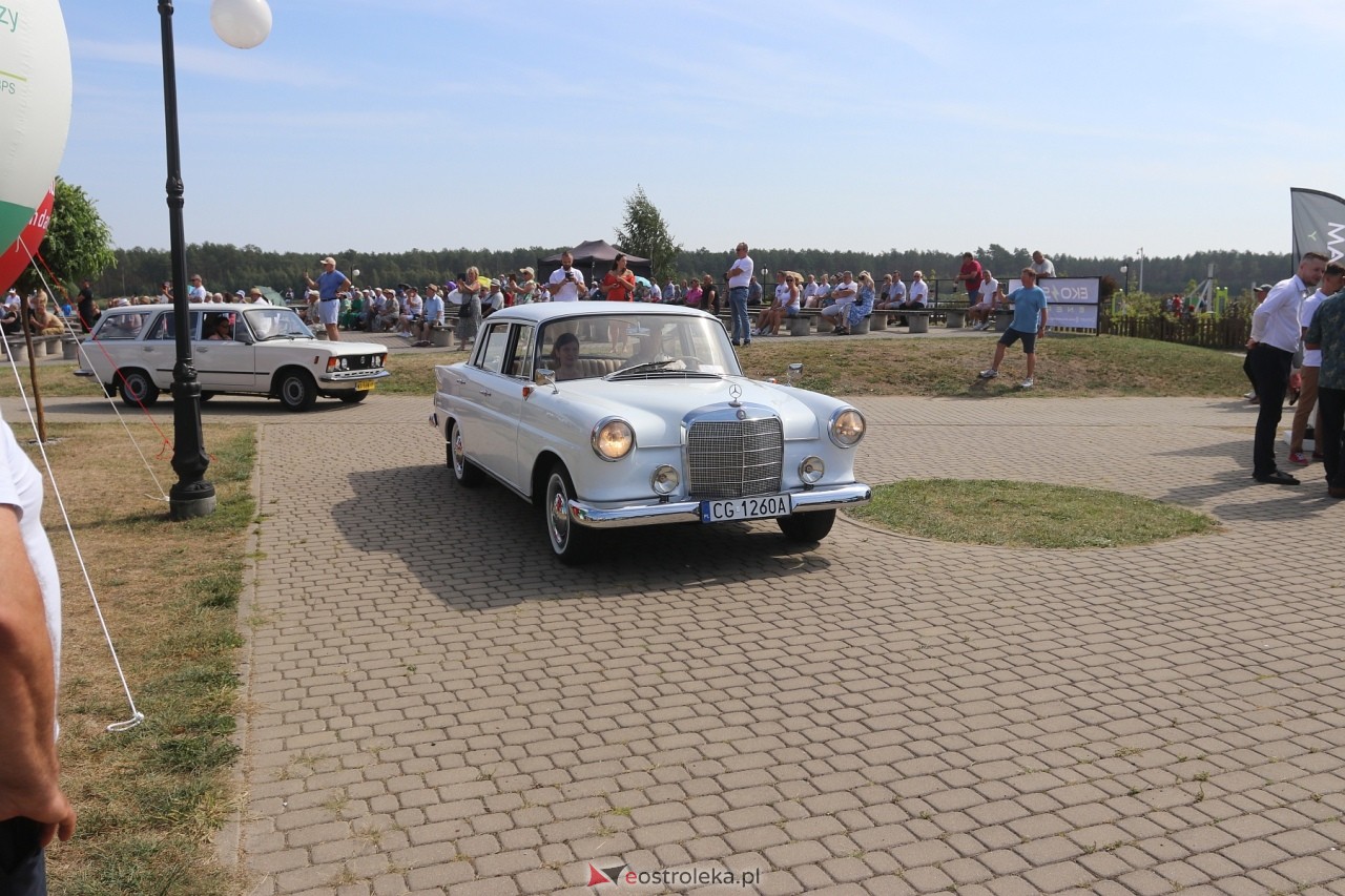 Miodobranie Kurpiowskie 2024 - zlot aut z PRL [25.08.2024] - zdjęcie #19 - eOstroleka.pl